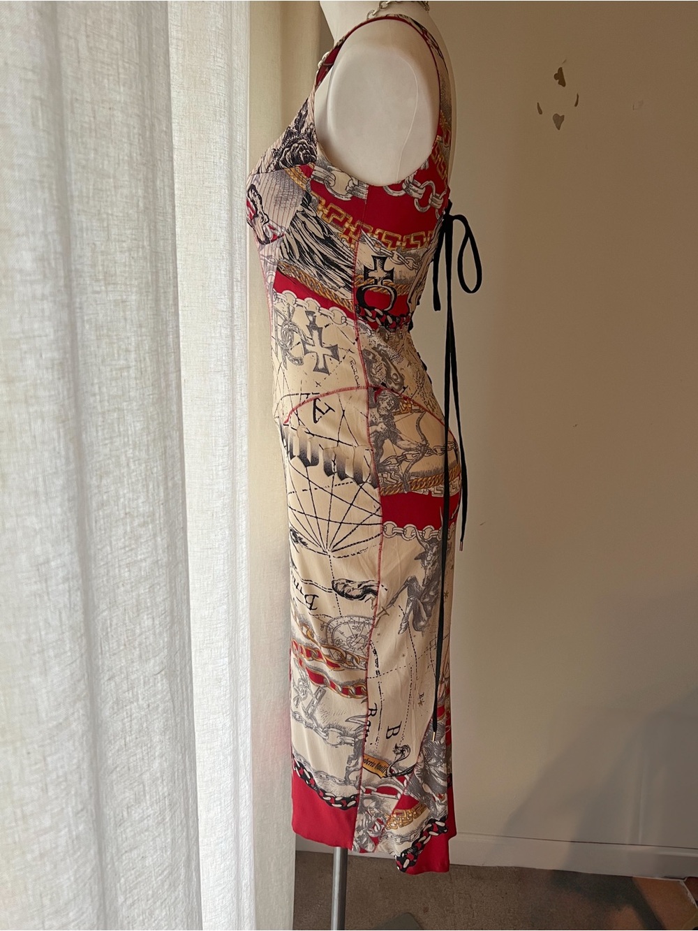 Sleeveless Printed Midi Dress in Cream and Red - Picture 2 of 13